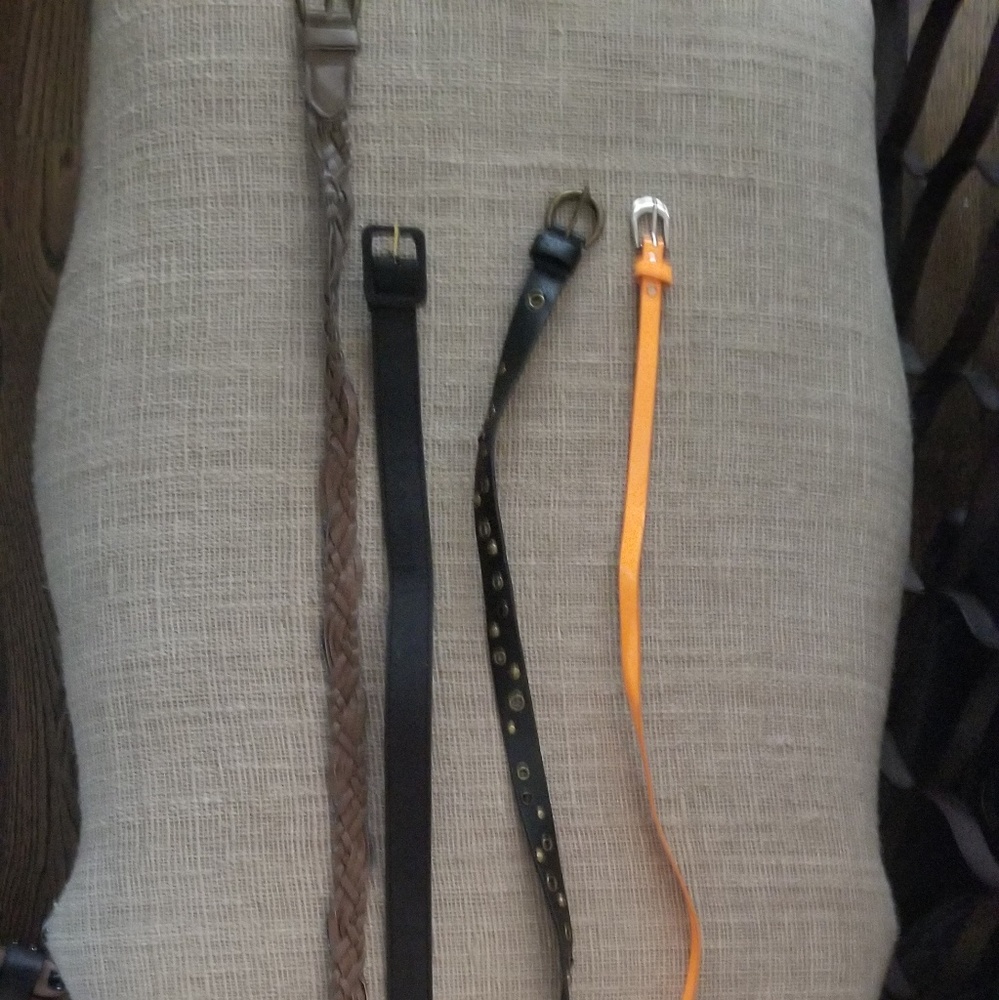Assorted belts - Picture 7 of 8